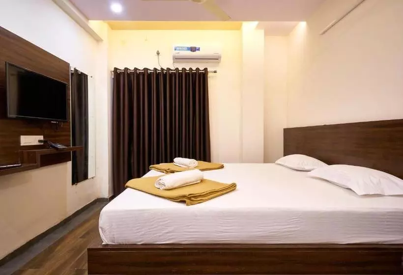Hotel Ranjan Deluxe