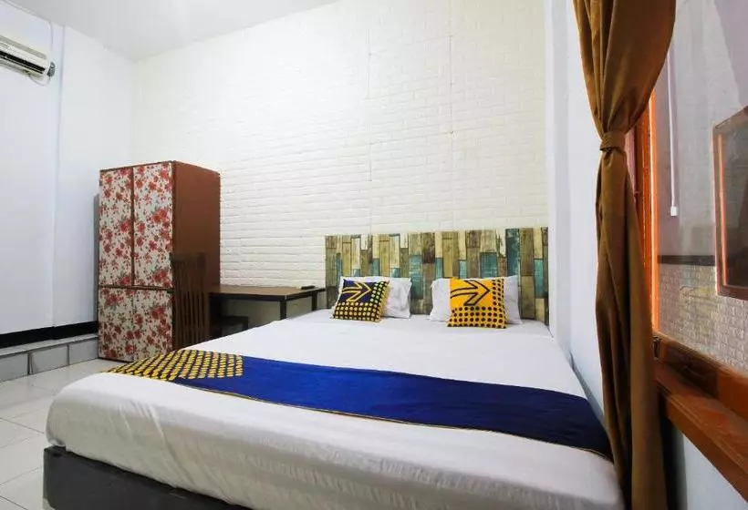 ホテル Spot On 2252 Ranira Homestay