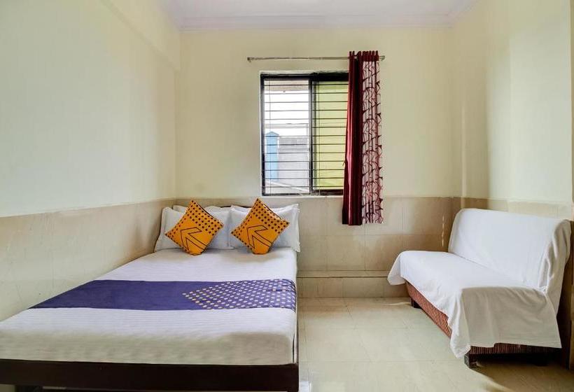 בית מלון כפרי Spot On 44360 Kavish Lodging & Boarding