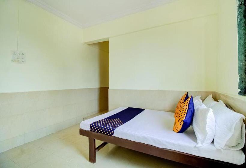 בית מלון כפרי Spot On 44360 Kavish Lodging & Boarding