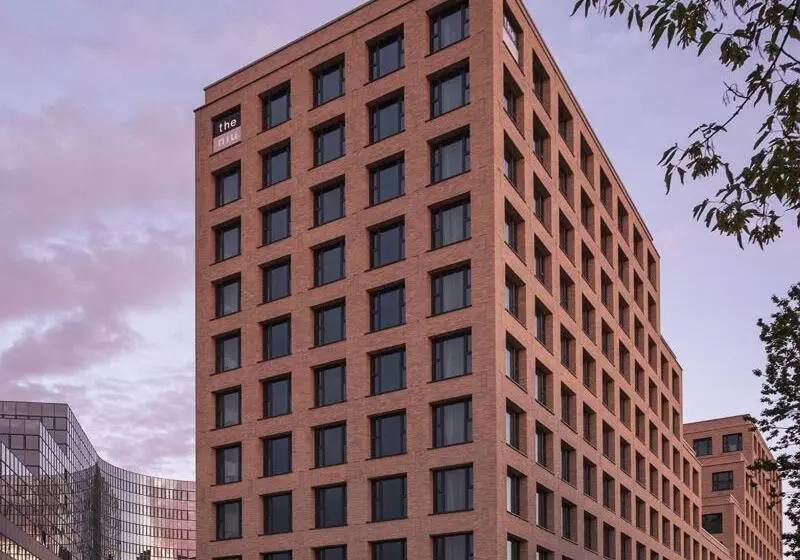 Holiday Inn - the niu, Dwarf Berlin Schöneberg, an IHG Hotel