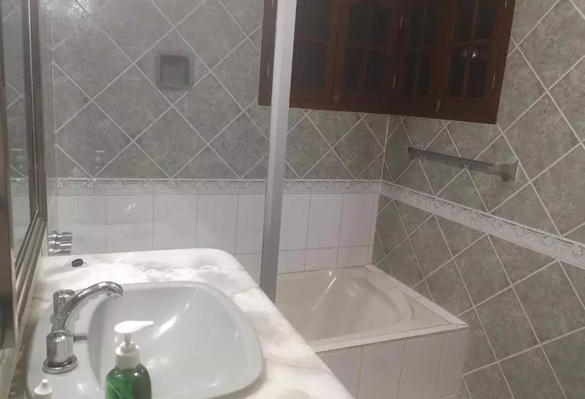 پانسیون Hostal Palamas