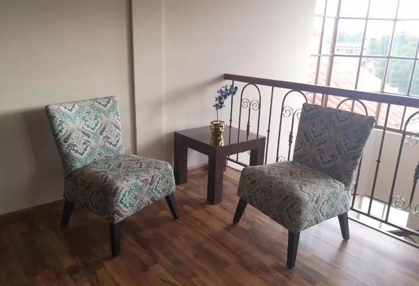 پانسیون Hostal Palamas