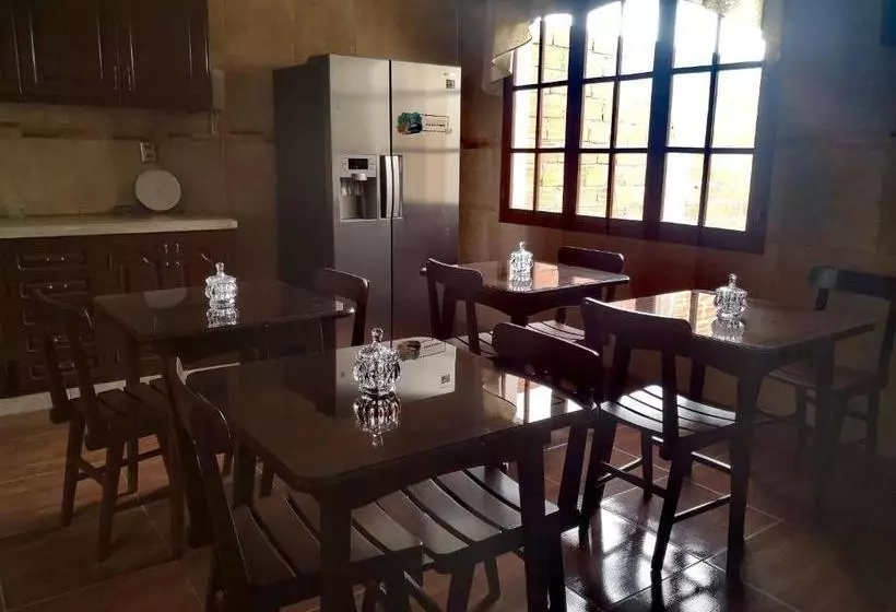 پانسیون Hostal Palamas