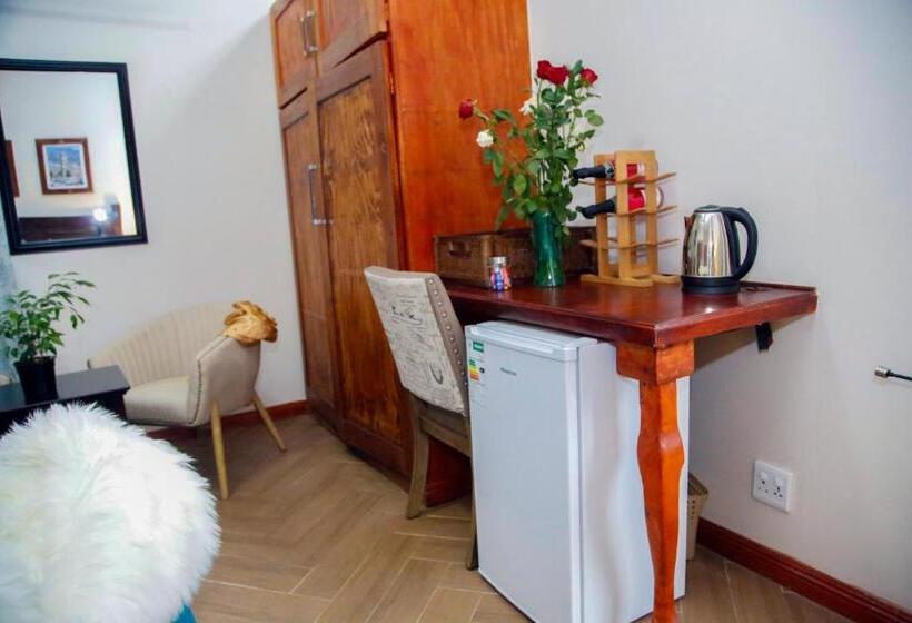 פנסיון Travetel Or Tambo Airport