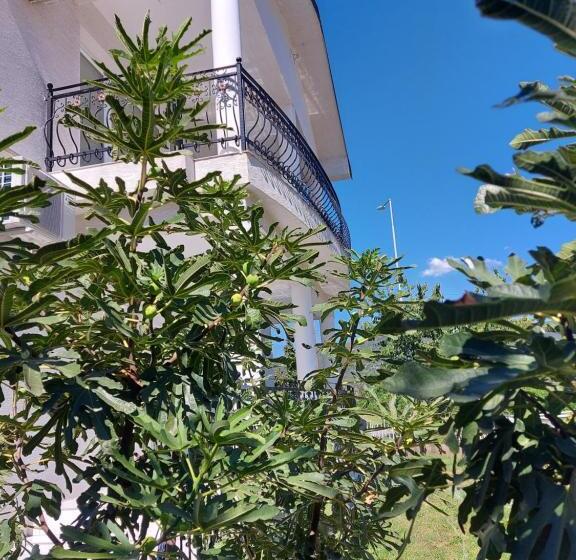 پانسیون Villa Bratislava