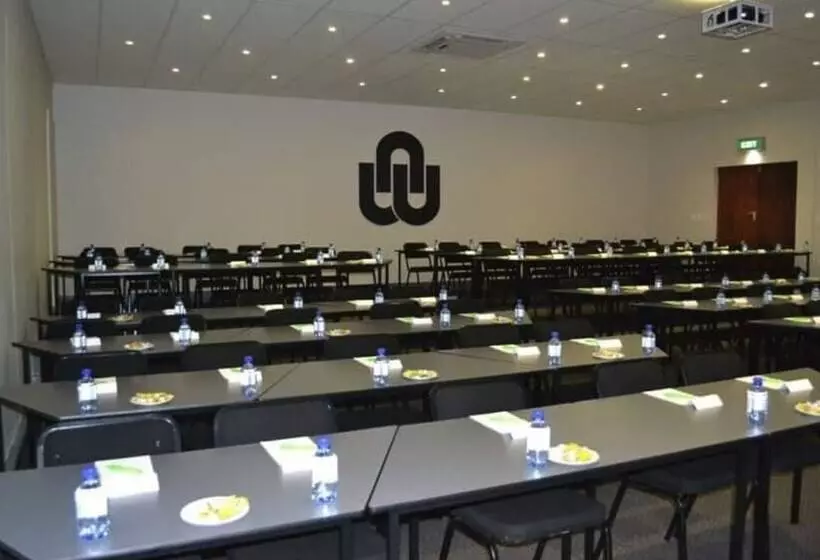 ホテル Quest Conference Estate