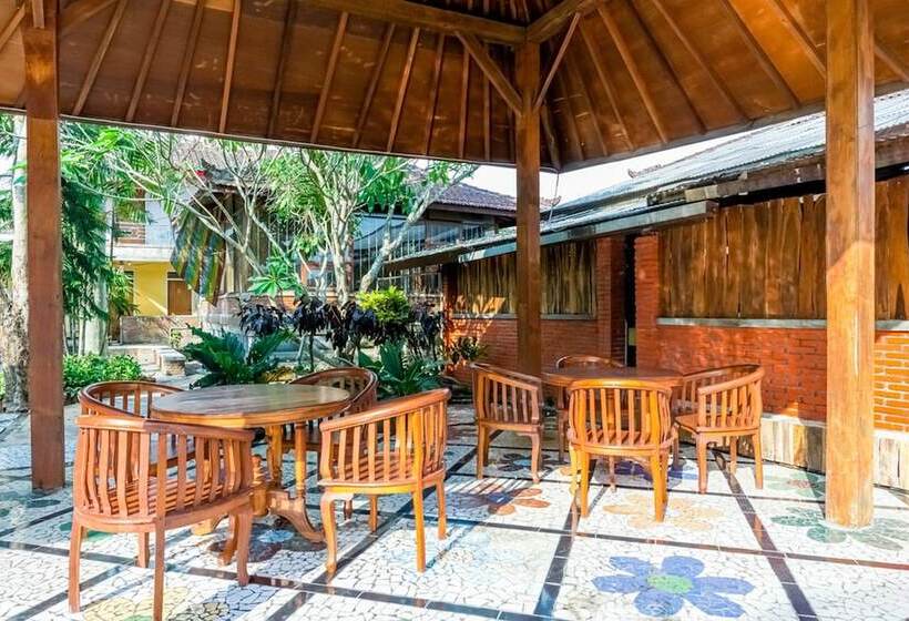 Pensione Reddoorz Syariah Near Gor Ken Arok