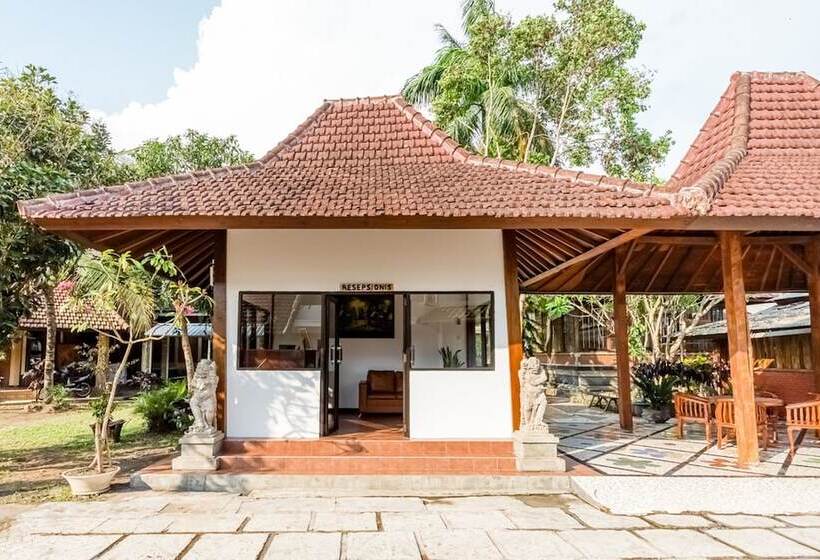 Pensione Reddoorz Syariah Near Gor Ken Arok