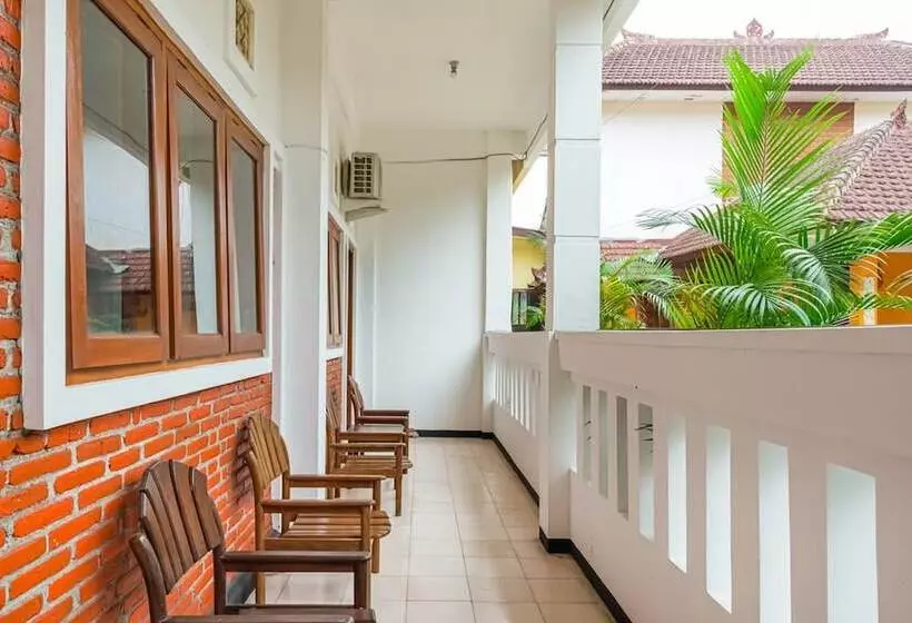 Majatalo Reddoorz Syariah Near Gor Ken Arok