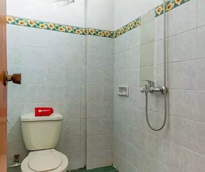 Majatalo Reddoorz Syariah Near Gor Ken Arok