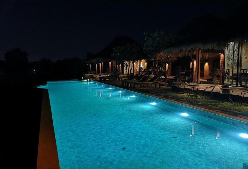 تختخواب و صبحانه Hideaway