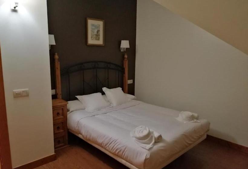 El Cuirgu Apartamentos