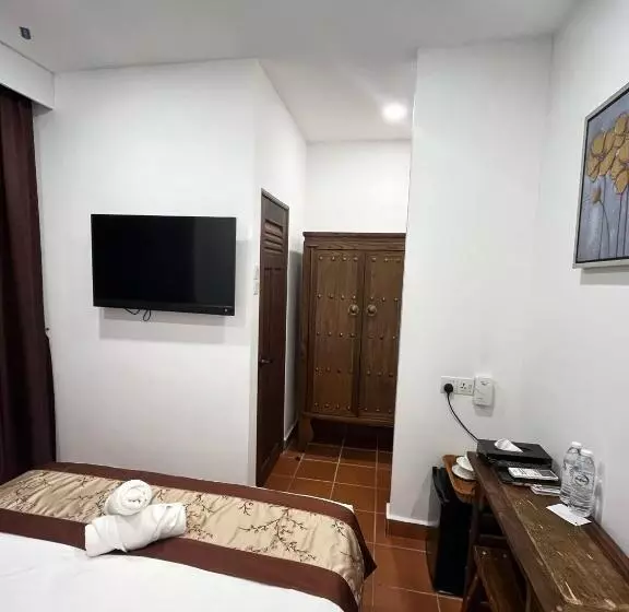 هتل Mclane Boutique