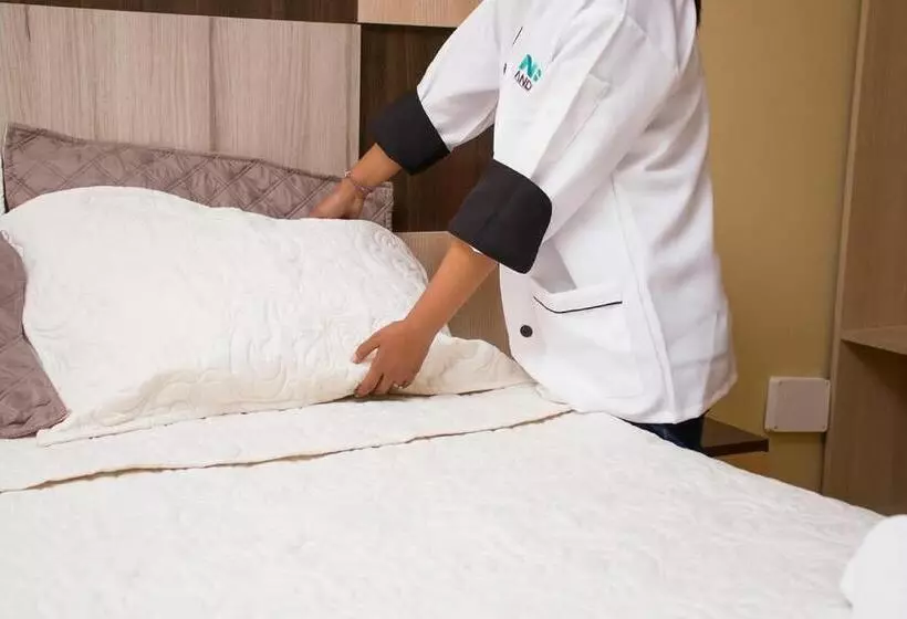 ホテル Serk Ana Suite Hostal