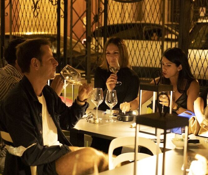 בית מלון כפרי Albergo Centrale