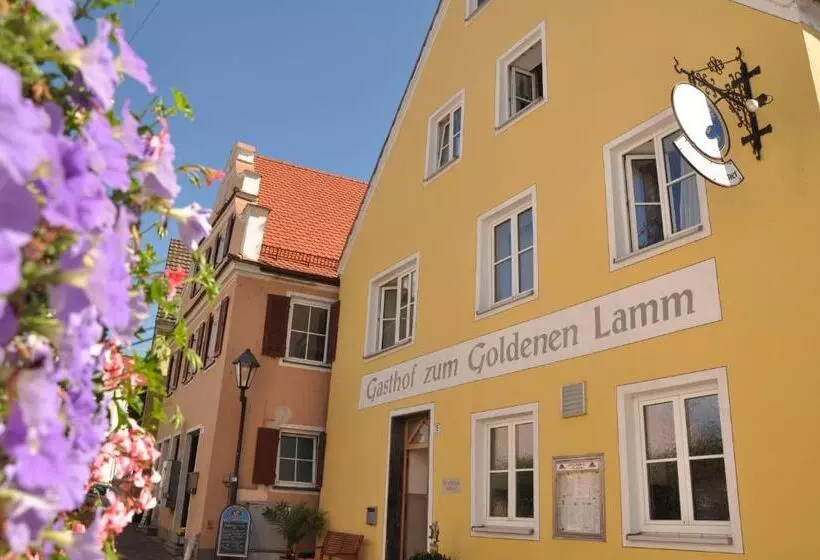Hotelli Gasthof Zum Goldenen Lamm
