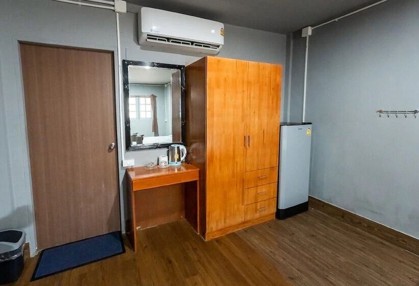 בית מלון כפרי Aladdin Guesthouse