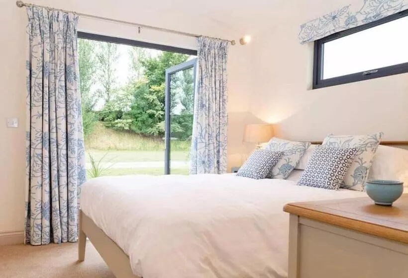 Lomakeskus Cedar Retreats