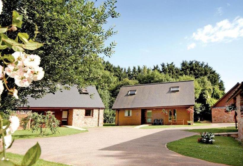 אתר נופש Woodside Lodges Country Park