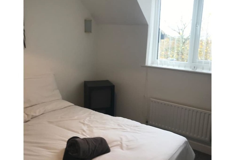 Pansiyon The Jovial Monk