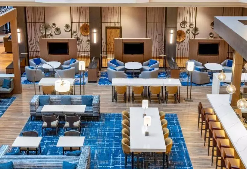 هتل Madison Marriott West