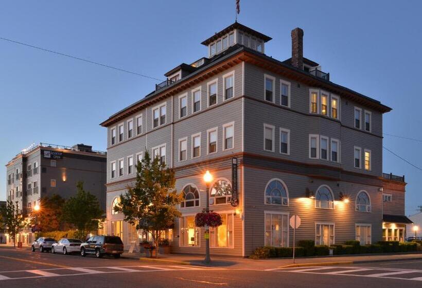 هتل Majestic Inn And Spa