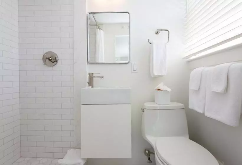 هتل The Martin