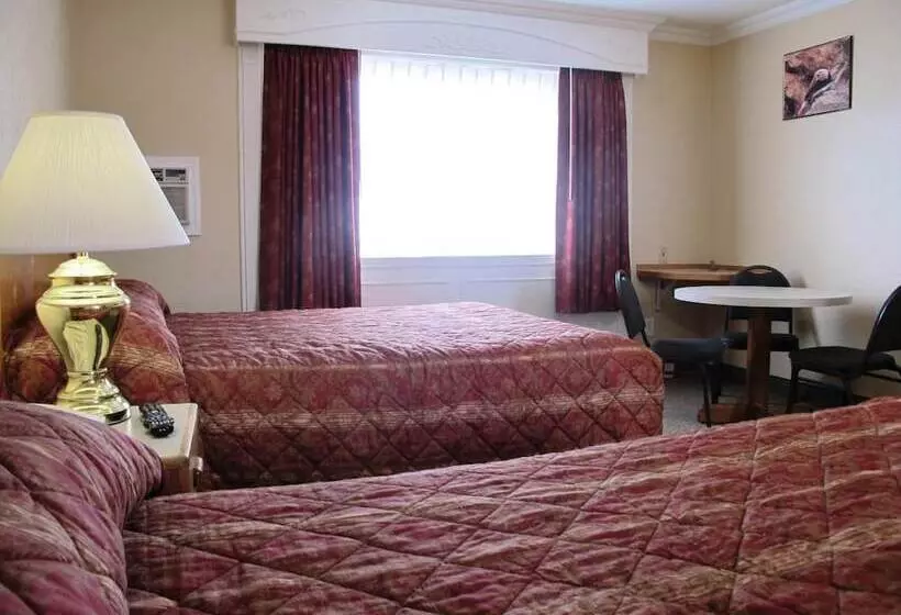 Hotelli Merrill Field Inn