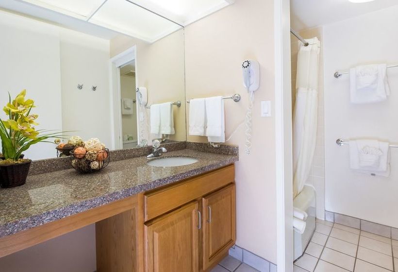 Maui Schooner Resort