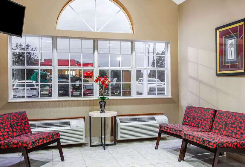 Microtel Inn & Suites By Wyndham Charleston