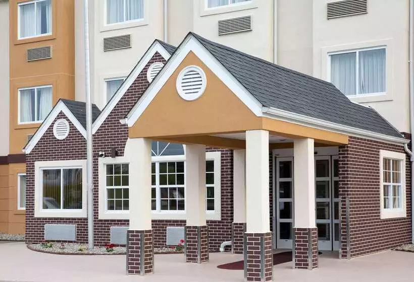 Microtel Inn & Suites By Wyndham Charleston