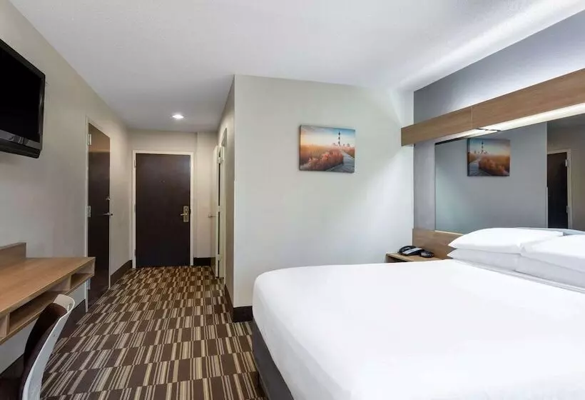 Microtel Inn & Suites By Wyndham Matthews/charlotte