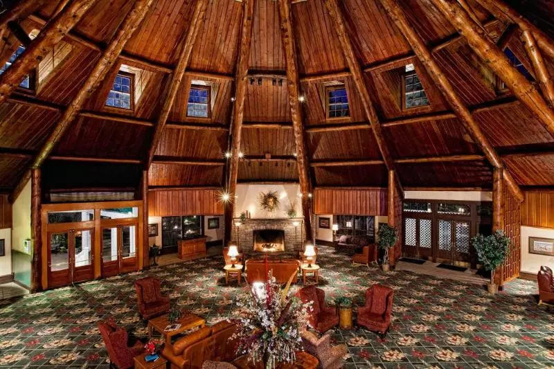 Mission Point Resort