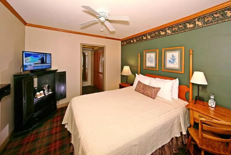 Mission Point Resort