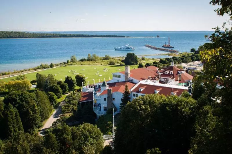 Mission Point Resort