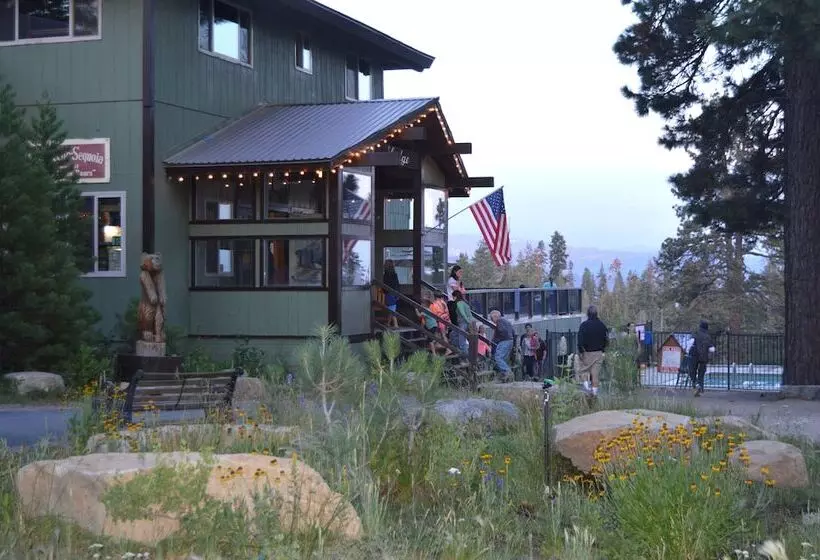 Курорт Montecito Sequoia Lodge