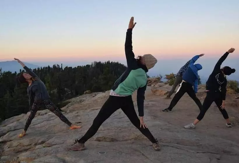 Курорт Montecito Sequoia Lodge