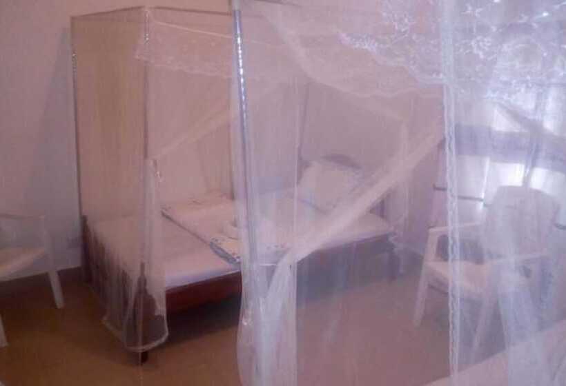 پانسیون Nuel Residence Entebbe