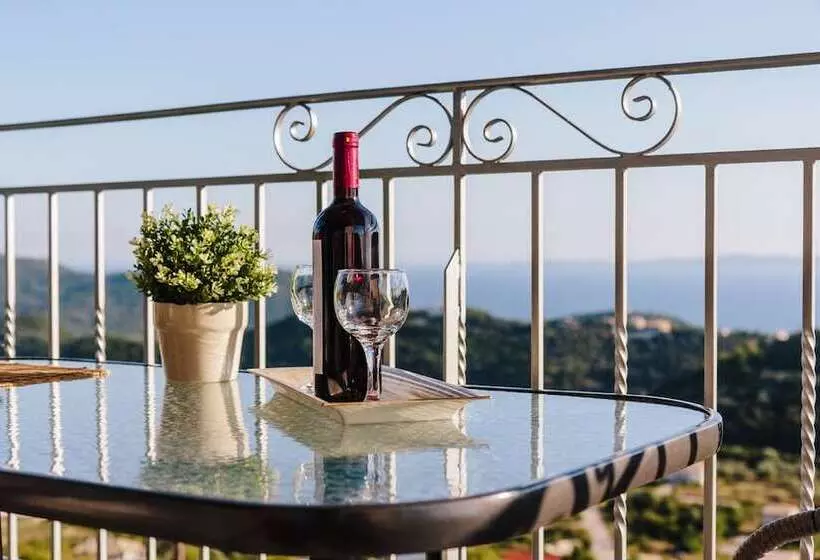 Villa Mons & Mare