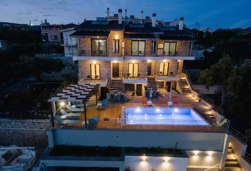 Villa Mons & Mare