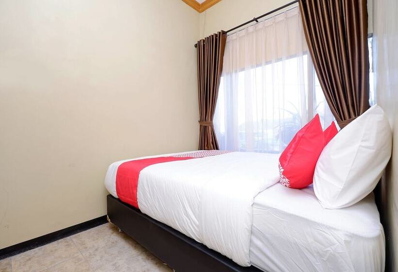 Graha Wisata Hotel By Oyo Rooms
