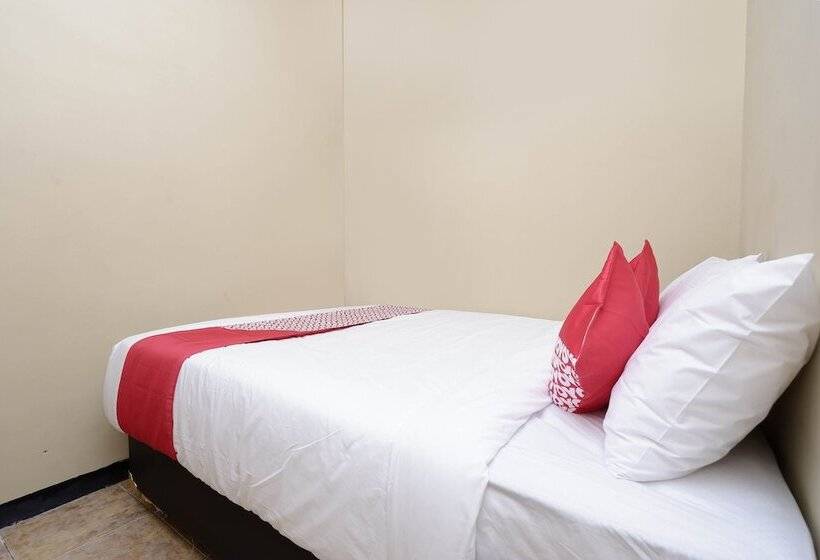 Graha Wisata Hotel By Oyo Rooms