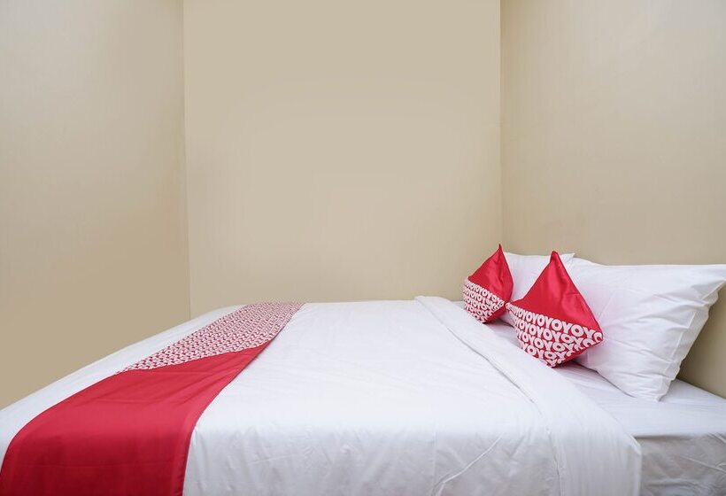 Graha Wisata Hotel By Oyo Rooms