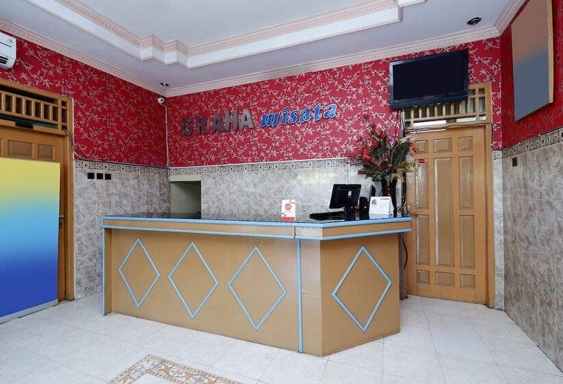 Graha Wisata Hotel By Oyo Rooms