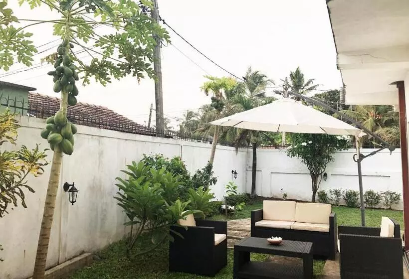 پانسیون Grand Villa Negombo