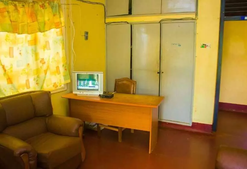 پانسیون Raddison's Guest House