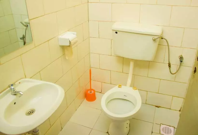 پانسیون Raddison's Guest House