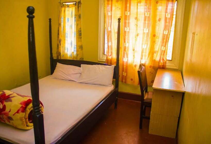 پانسیون Raddison's Guest House