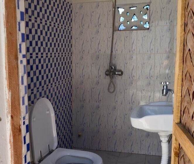 پانسیون Kacho Guest House